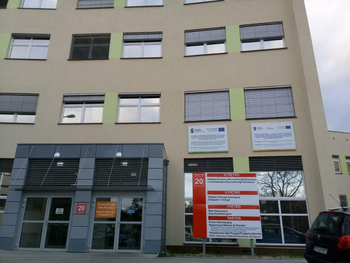 Pomaranczowa Apartment شتشيتسين المظهر الخارجي الصورة